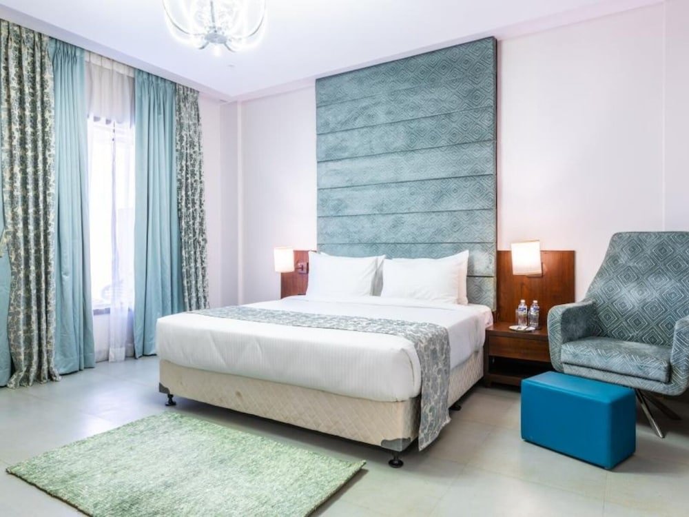 Фото отеля 3