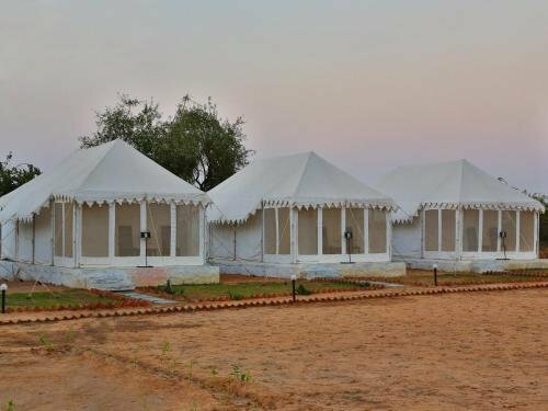 Гостиница Lohana Village Resort в Пушкаре