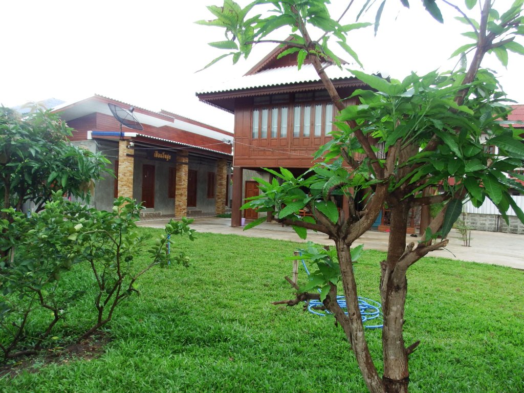 Фото Pon-Pon & Nuan-La-Or