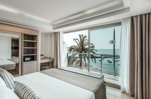 Гостиница The Ibiza Twiins Hotel