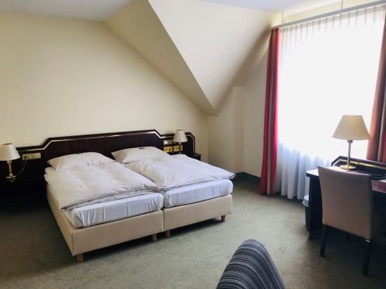 Фото Hotel am Stadtpark