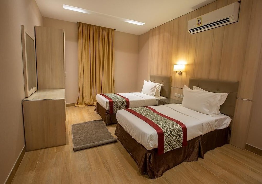 Фото Banan Hotel Suite