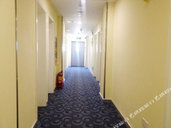 Фото 7 Days Inn Tianjin Jie Yuan West Street Railway Station