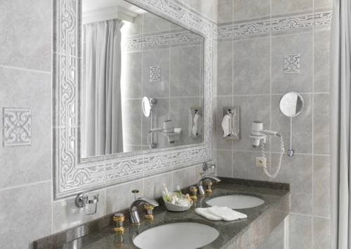 Фото Le Grand Hôtel & SPA et son Chalet