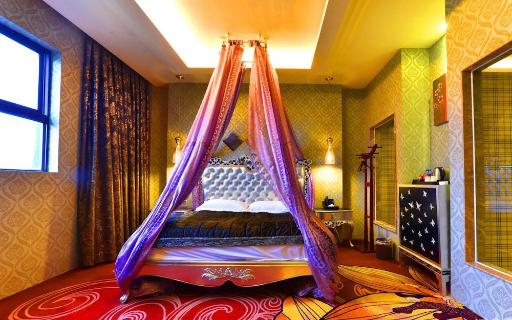 Фото Luxurious Romantic Hotel