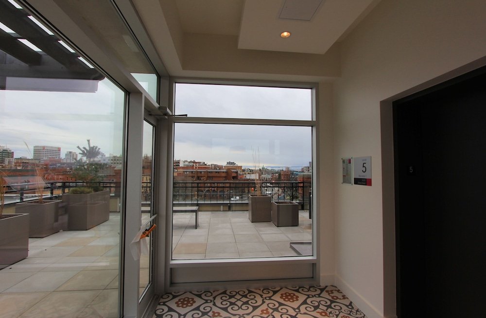 Фото The Janion by Victoria Royal Vacations