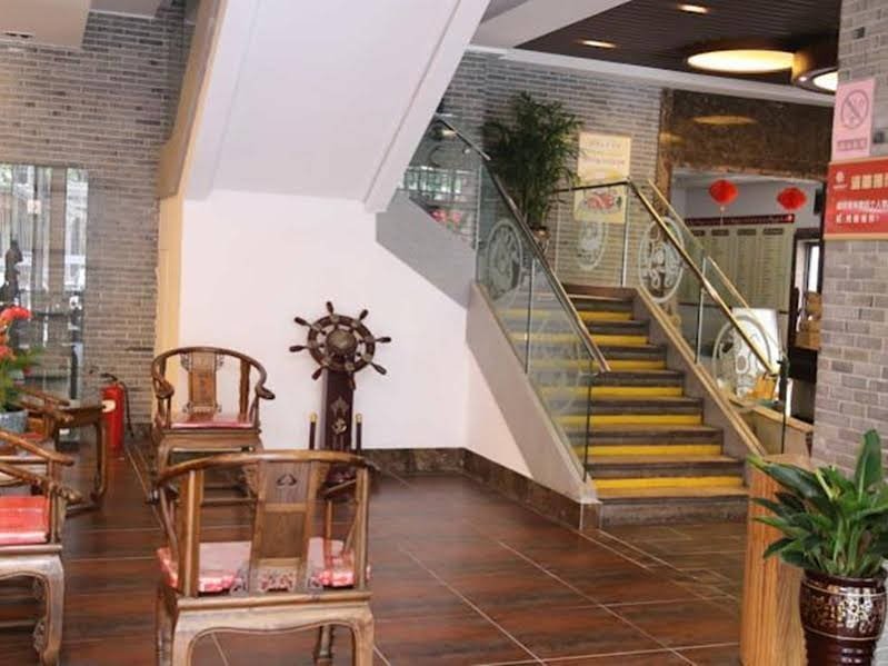 Фото Ramada Encore by Wyndham Qingdao Shinan