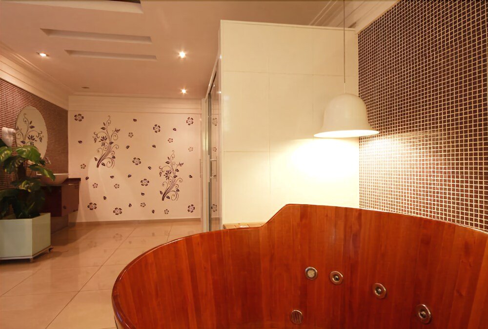 Фото Illusion Motel - Adults Only