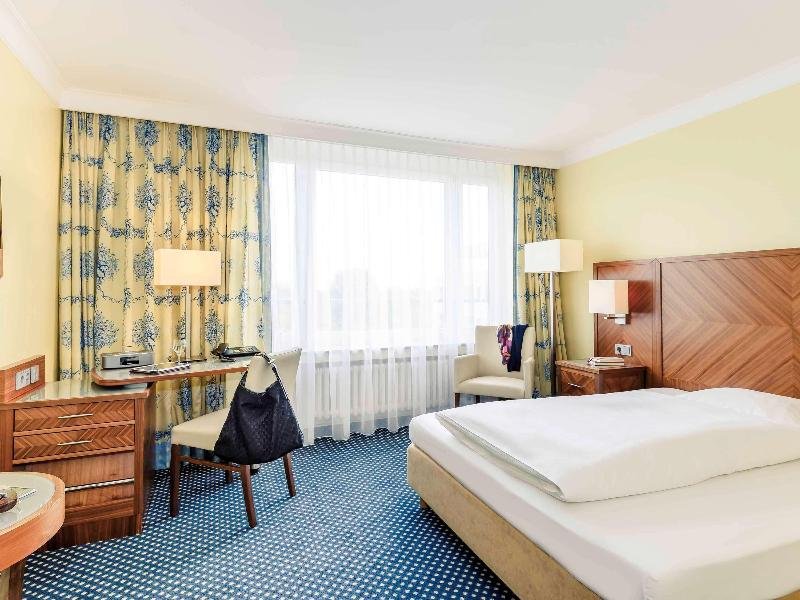 Фото Mercure Parkhotel Krefelder Hof