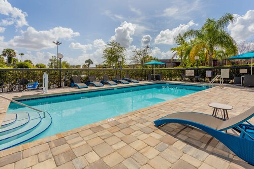 Гостиница Hampton Inn & Suites Orlando International Drive North, Fl в Орландо