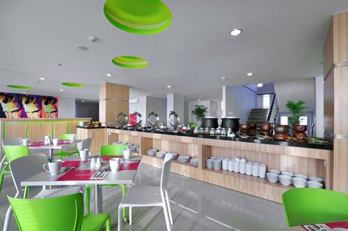 Внешний вид отеля Отель Favehotel Rungkut Surabaya в Сурабой, фото 4