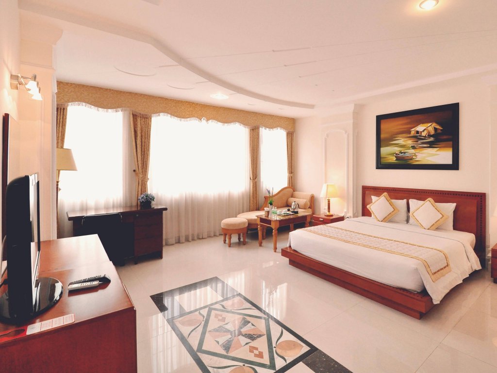 Фото Tan Hoang Long Hotel