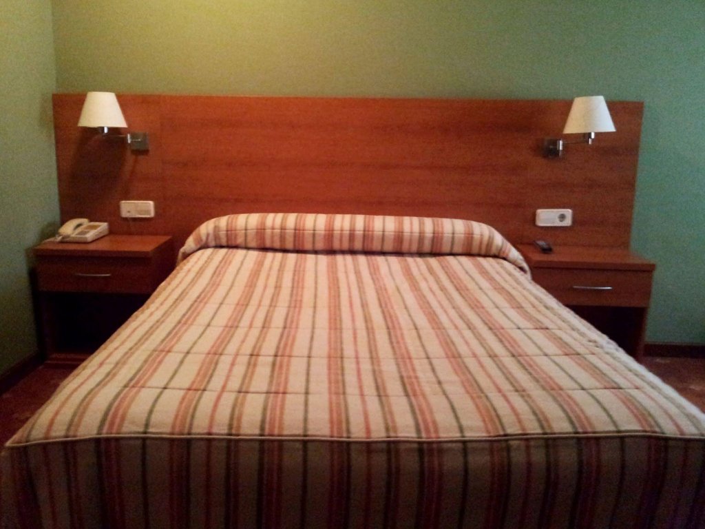 Фото Hotel San Millan