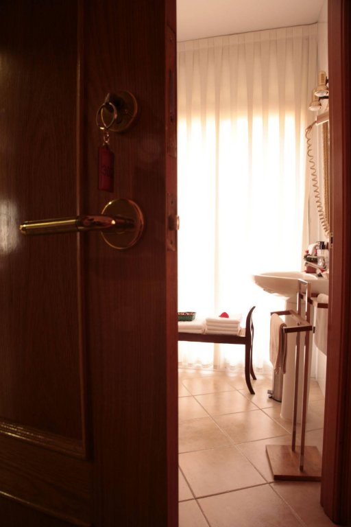 Фото Hostal Antigua Morellana