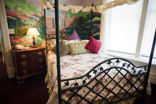 Фото Anniversary Inn - South Temple