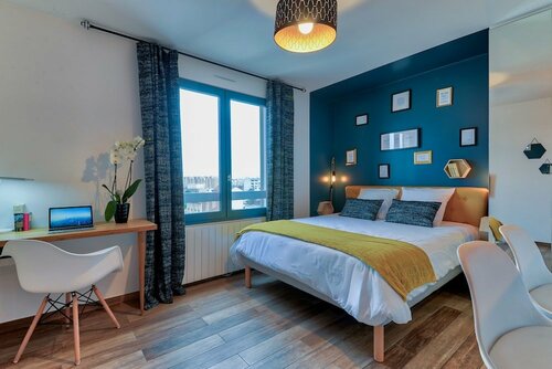 Гостиница Home Chic Home - Studio Courbevoie La Défense в Курбевуа