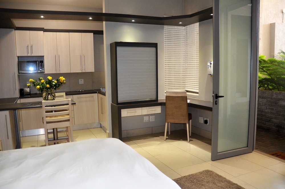 Фото Be Still Accommodation