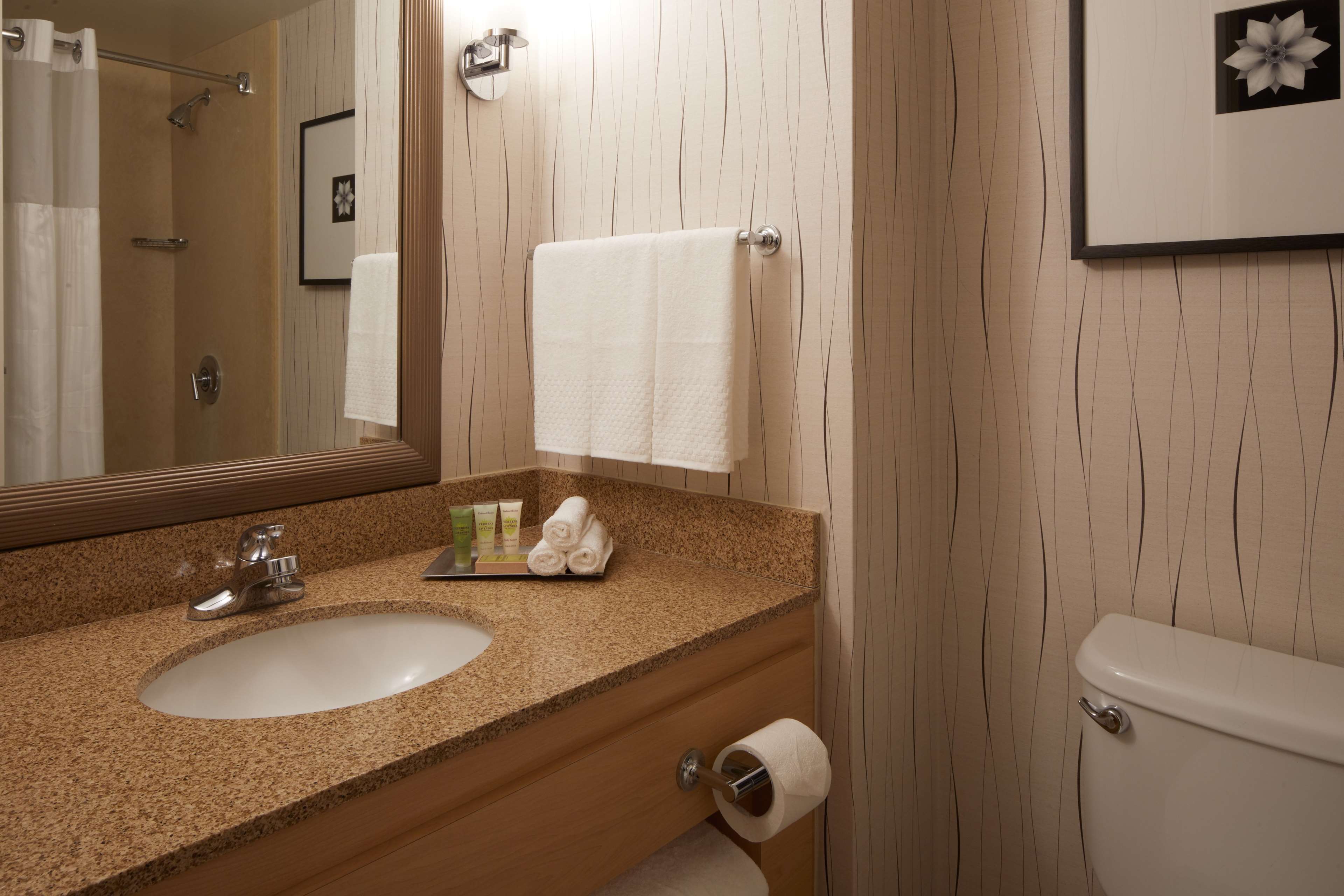 Фото Hilton Los Angeles Airport