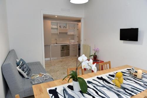 Фото Tizi Apartments Corso Reginna