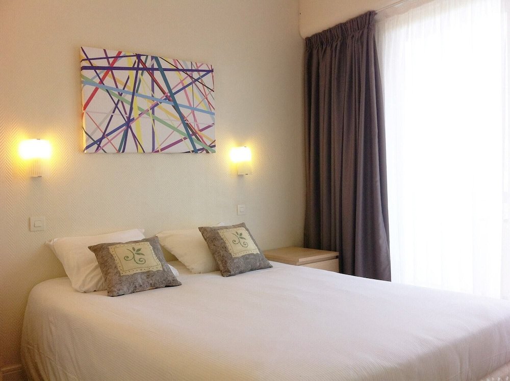 Фото Brit Hotel Le Parc Vichy