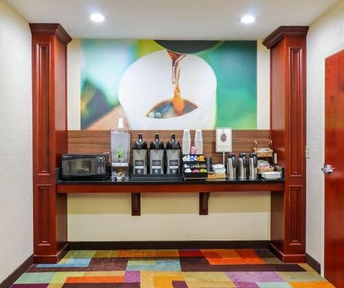 Гостиница Fairfield Inn & Suites Lexington Berea