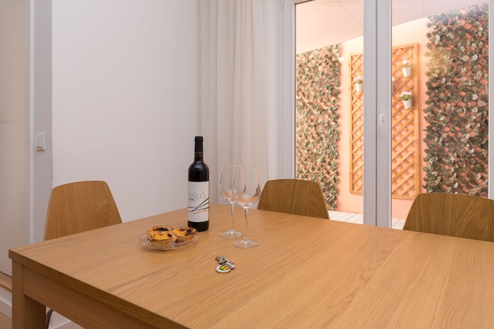 Фото Aparthotel Oporto Alves da Veiga