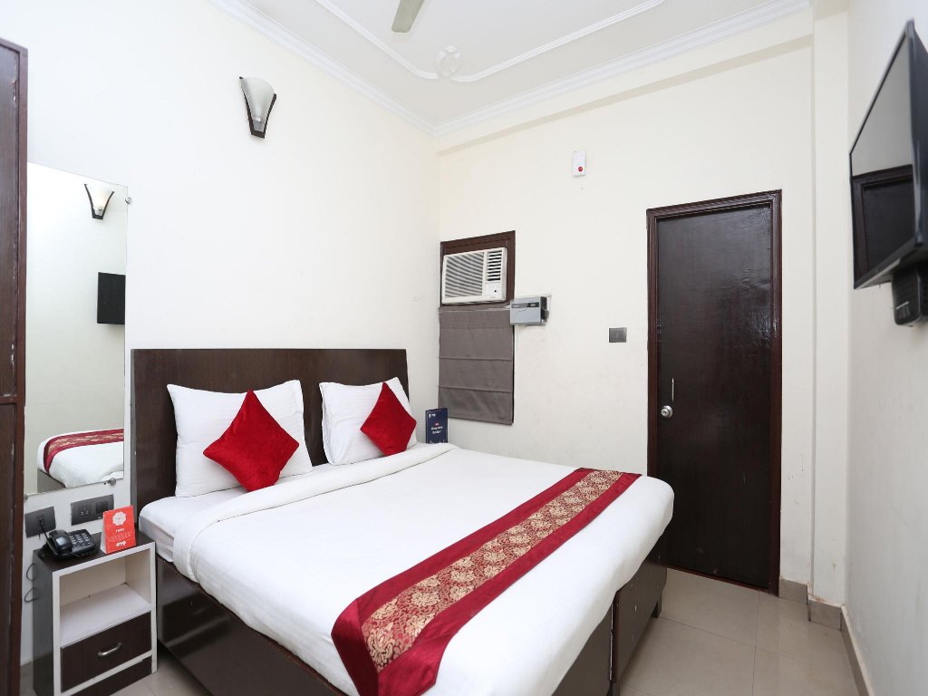 Фото Vaccinated Staff- Oyo Flagship 117 Assi Ghat Bhu