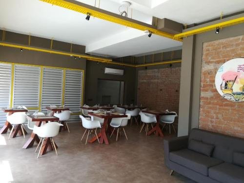 Фото Hotel Beebiz Guindy