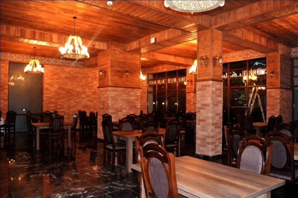 Фото Three Penguins Три Пингвина