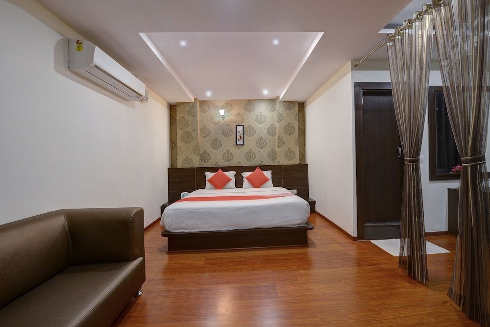 Фото Oyo 22861 Hotel Samanvi International