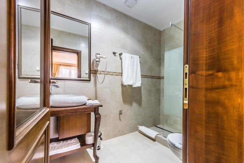 Фото Noblesse Boutique Hotel