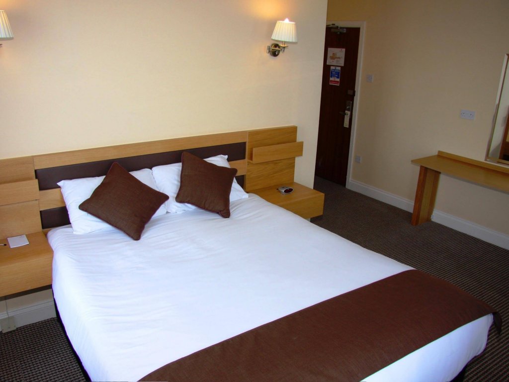 Фото Best Western Thurrock Hotel
