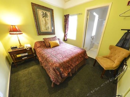 Фото Fitzgerald Hotel