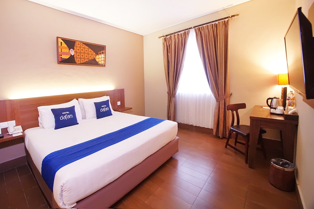 Фото Hotel Dafam Cilacap