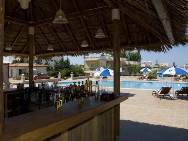 Фото W Suites by Estia