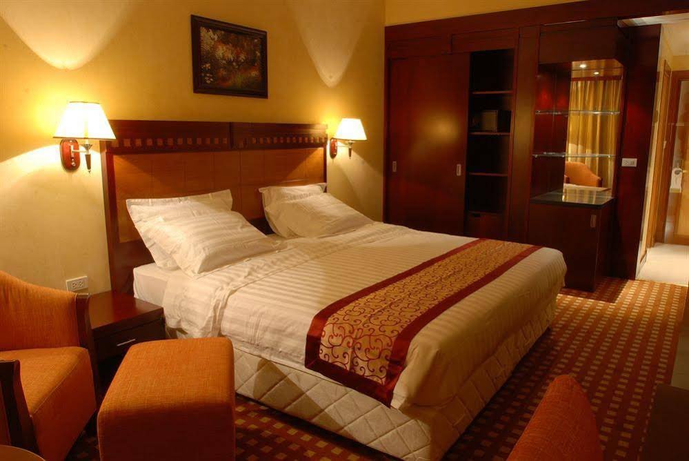 Фото Ramada by Wyndham Riyadh