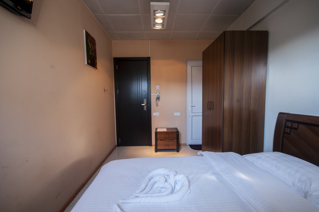 Фото London Palace Tbilisi