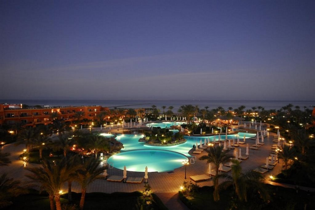 Фото Amwaj Oyoun Resort