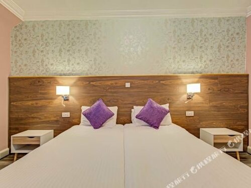 Гостиница Kinloch Arms Hotel в Области Ангус