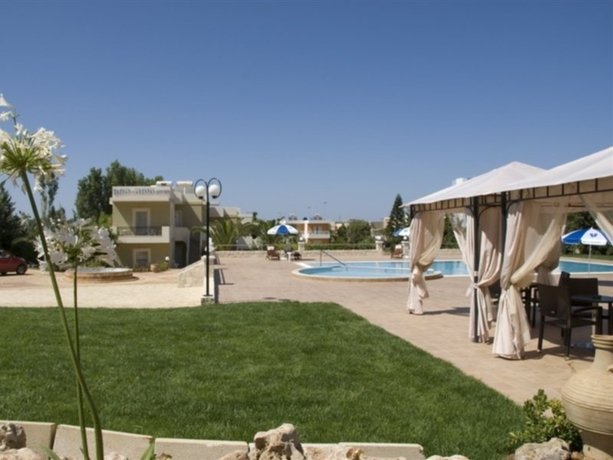 Фото W Suites by Estia