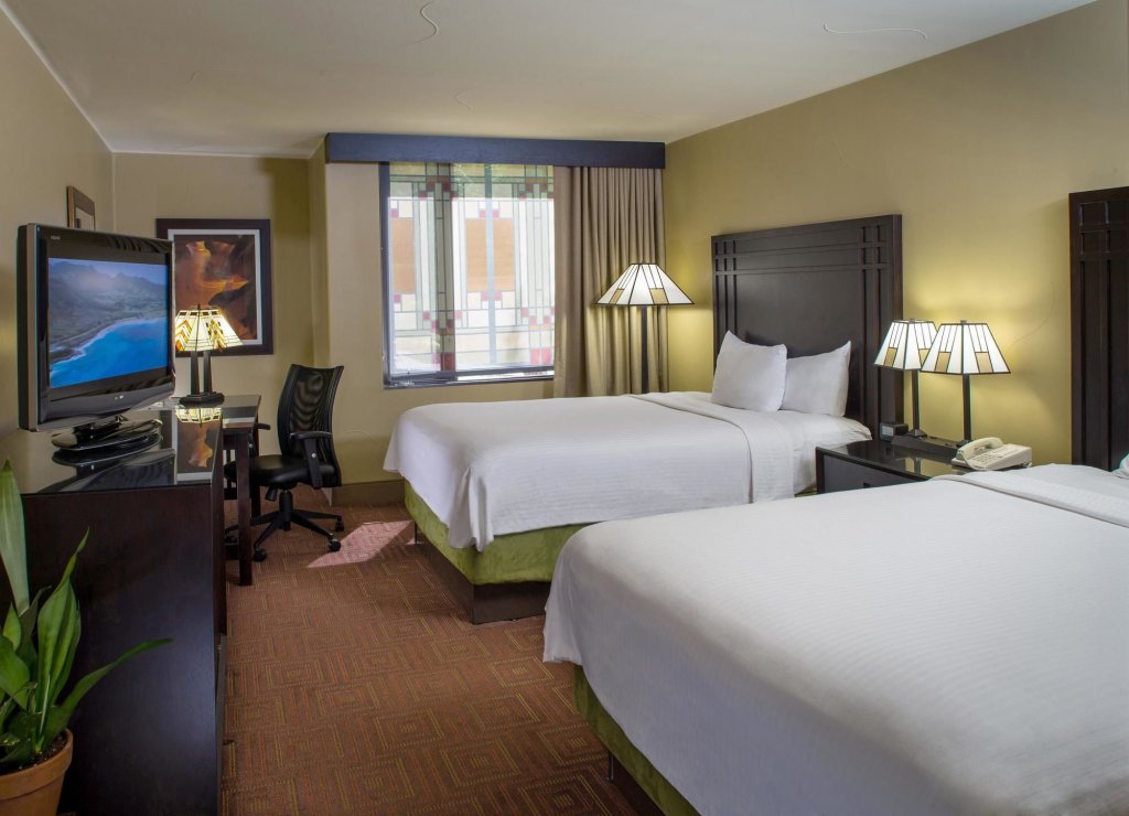 Фото DoubleTree by Hilton Hotel Phoenix Tempe