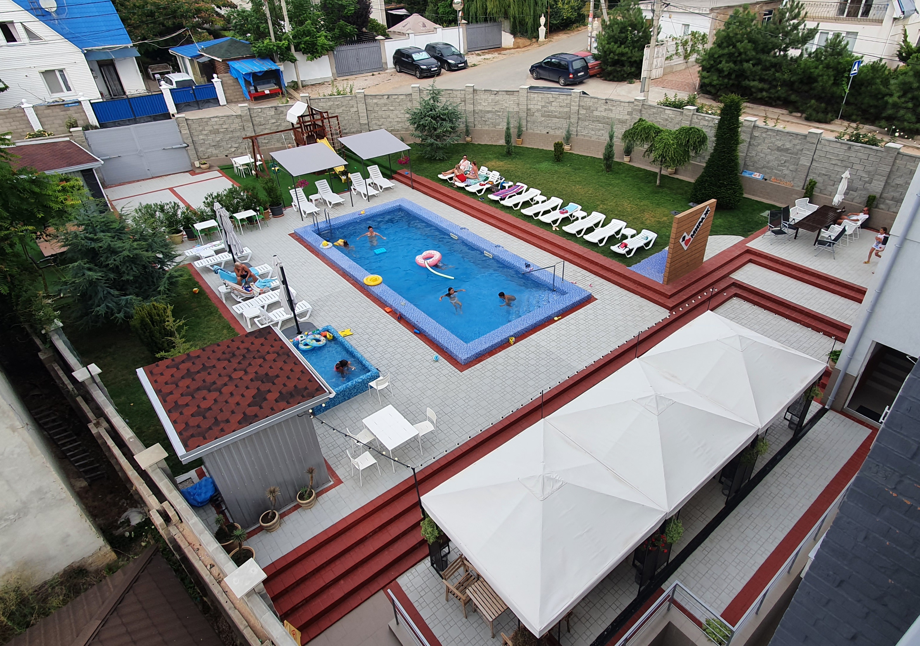 Фото отеля 3