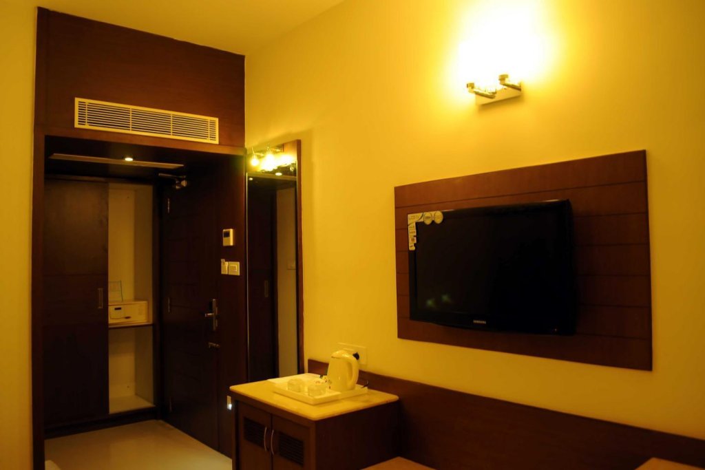 Фото Hotel Prince Gardens