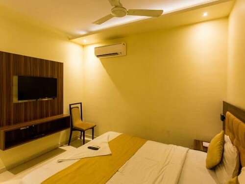 Гостиница Hotel Emerald Inn Mumbai в Мумбаи