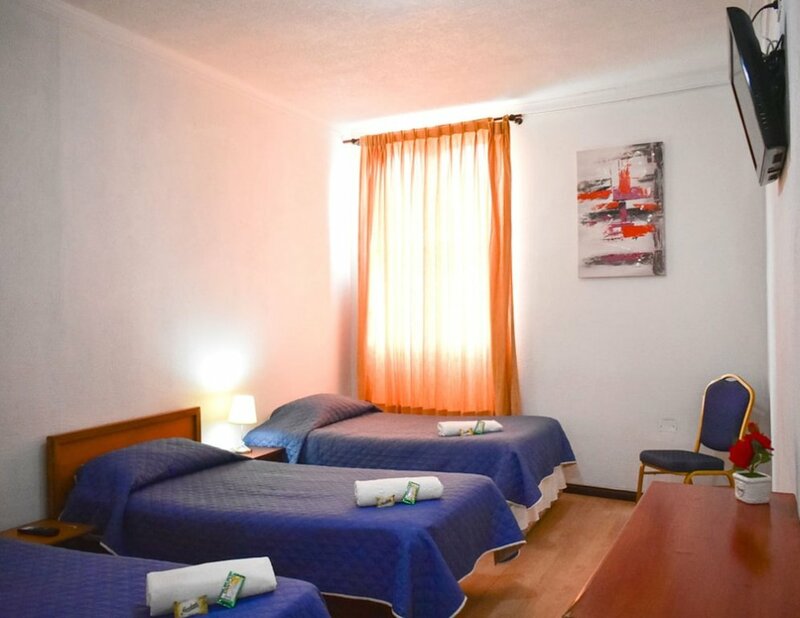 Гостиница Hotel Plaza Colon