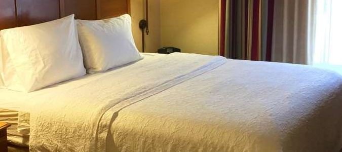 Фото Hampton Inn Hays-North of i 70