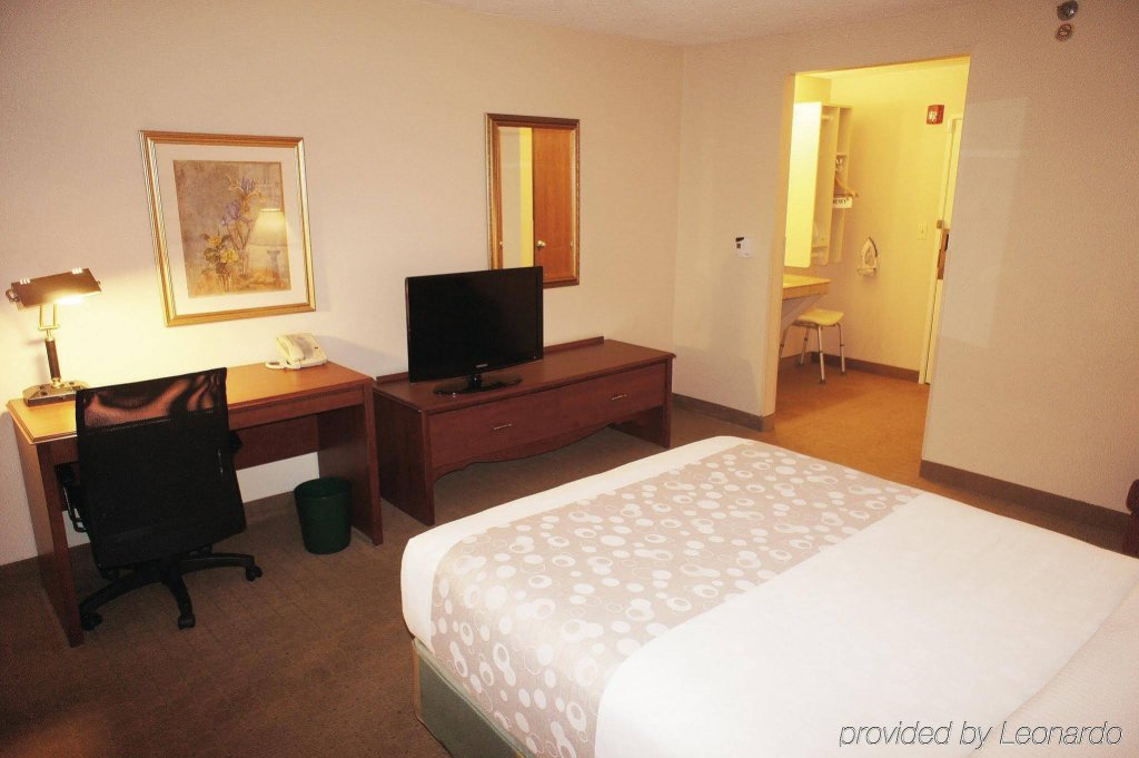 Фото La Quinta Inn by Wyndham Auburn Worcester