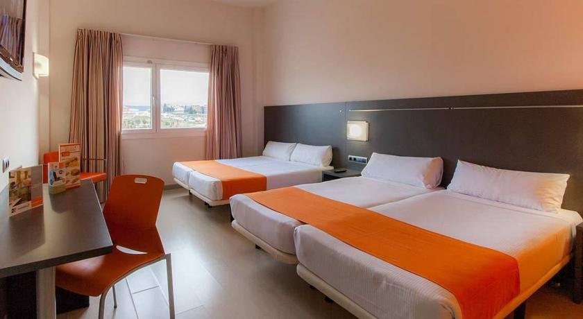 Фото Hotel Venture Sant Cugat