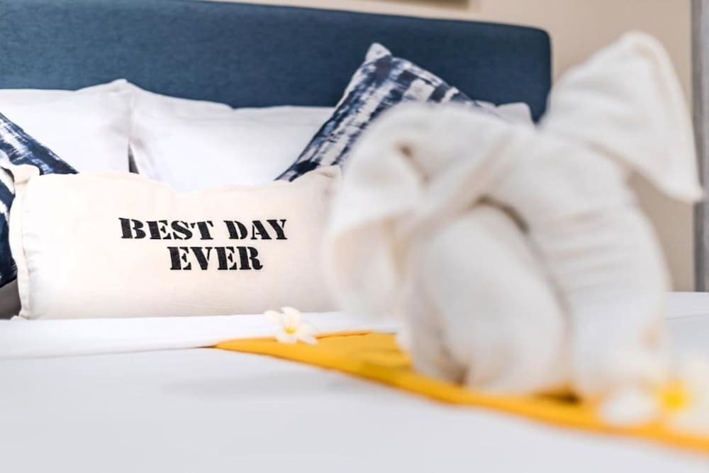 Фото Surf & Sand Resort