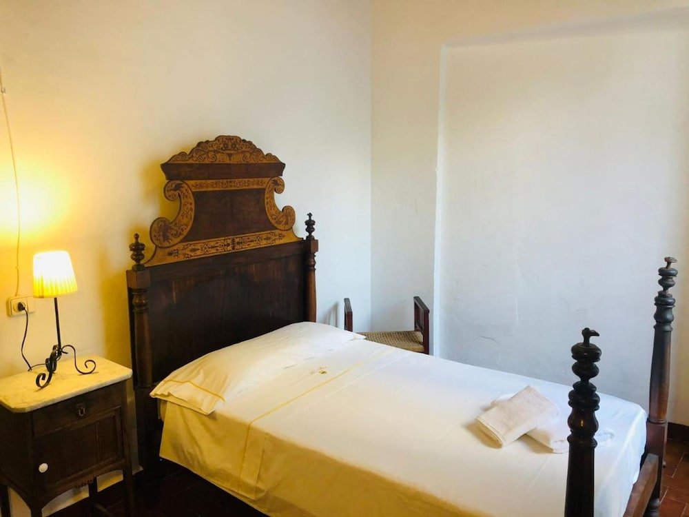 Фото Hostal Pons